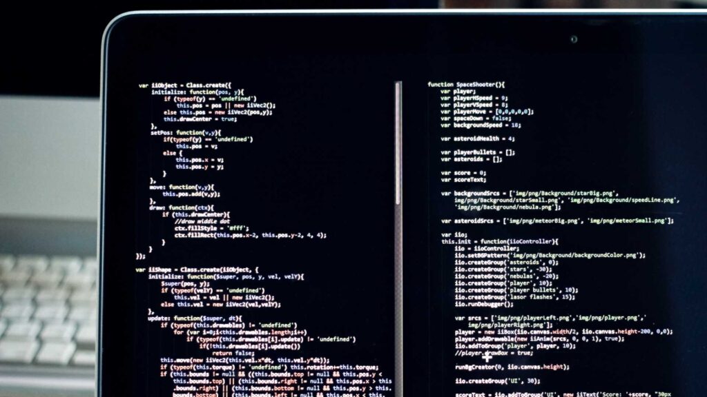 code informatique sur un ordinateur